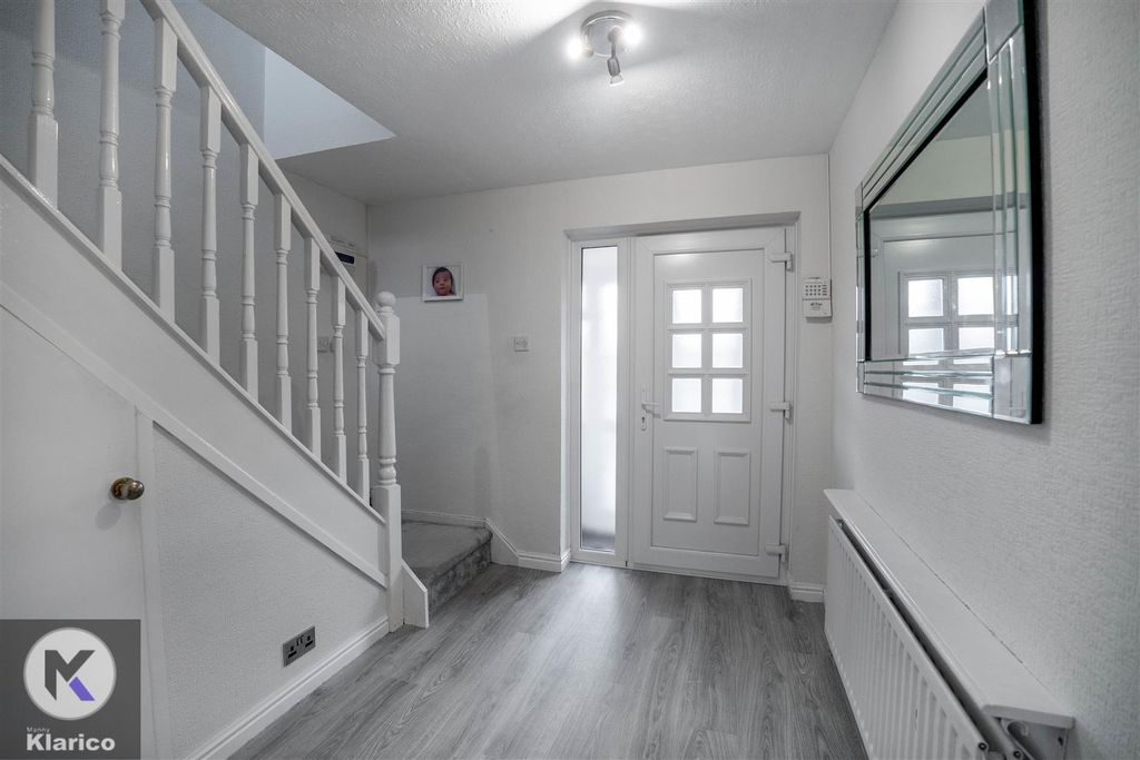 Property photo 2 of 15 Paddock Drive-2.Jpg