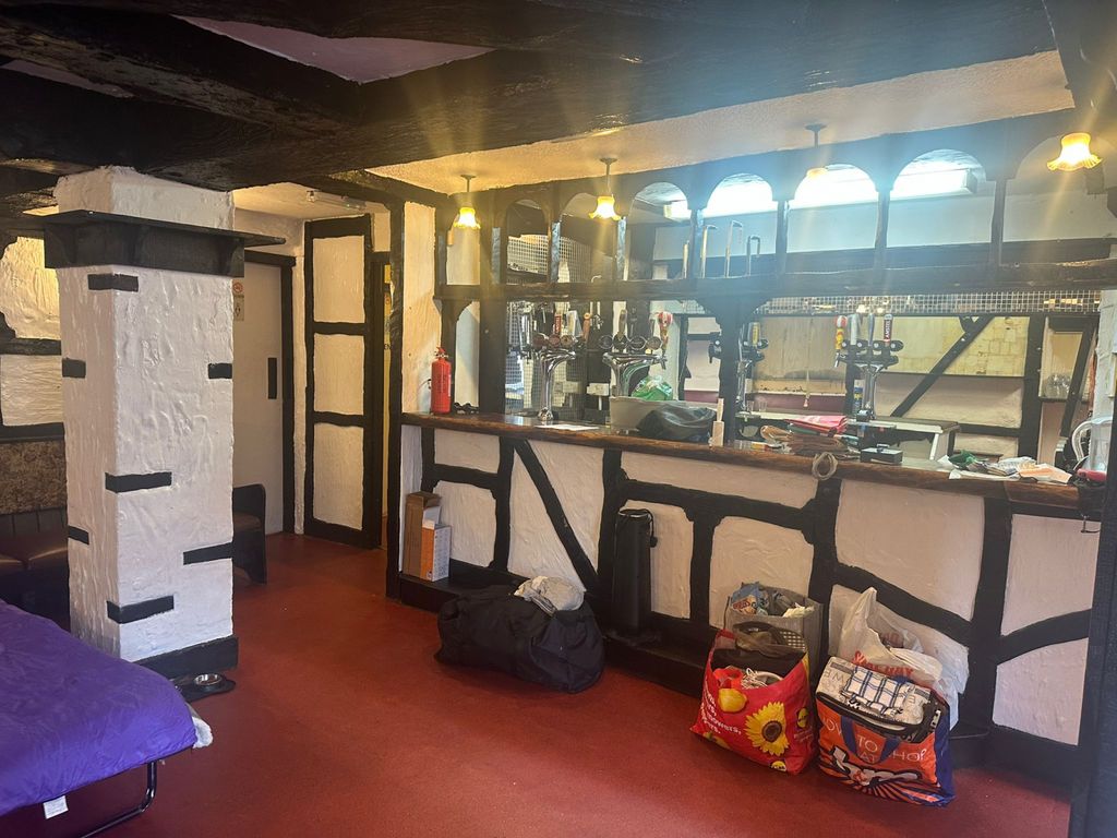 Property photo 3 of 6 Gallery