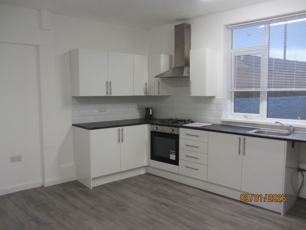 Property photo 2 of 13 Kitchen/Breakfast Room