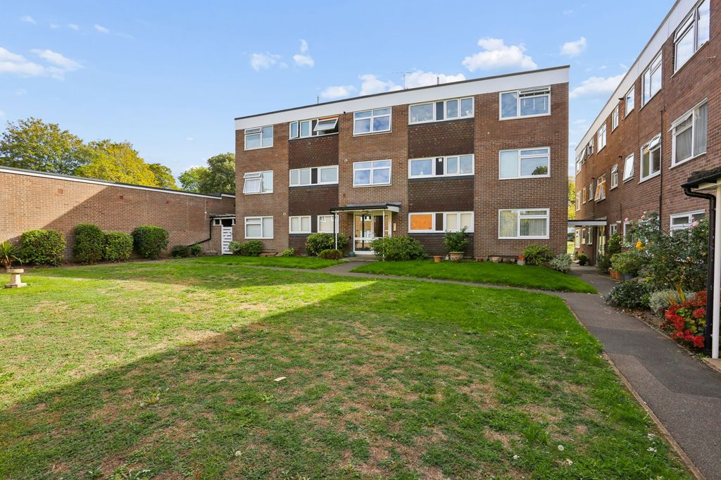 Property photo 1 of 16