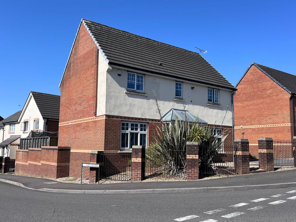 Property photo 1 of 34