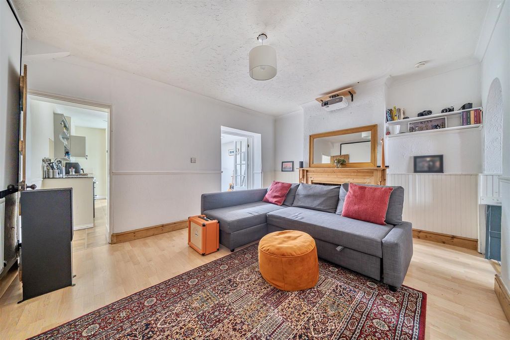 Property photo 2 of 19 Dining Room