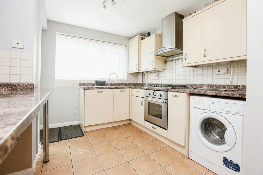 Property photo 3 of 17