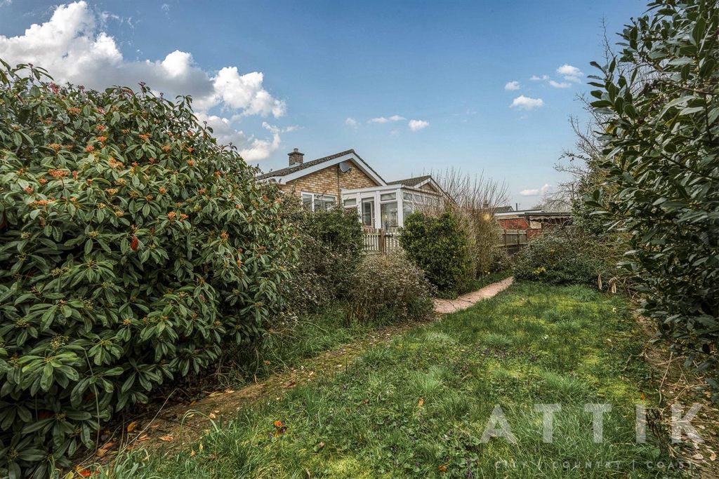 Additional image 31 of 3 bed detached bungalow for salePark Walk, Holton, Halesworth IP19