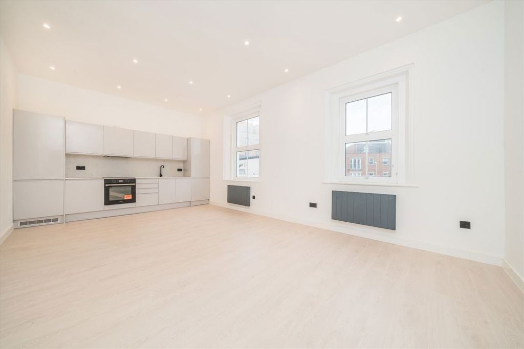 Property photo 2 of 5