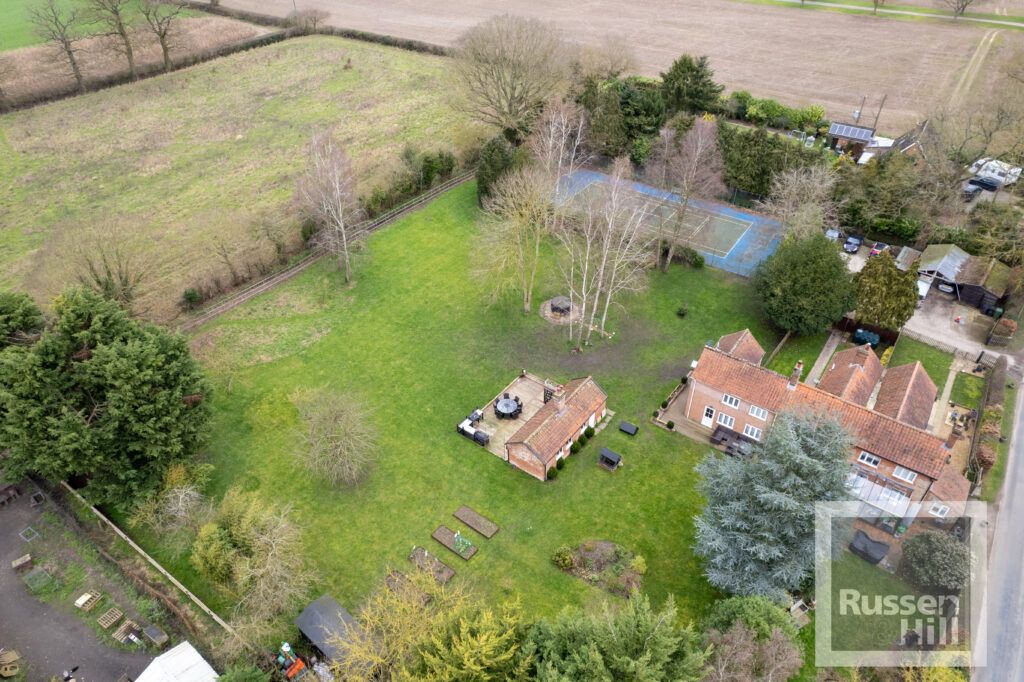 Property photo 1 of 40