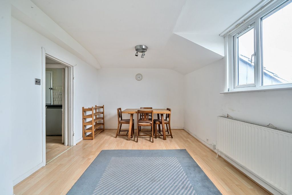Property photo 2 of 7 Picture No. 03