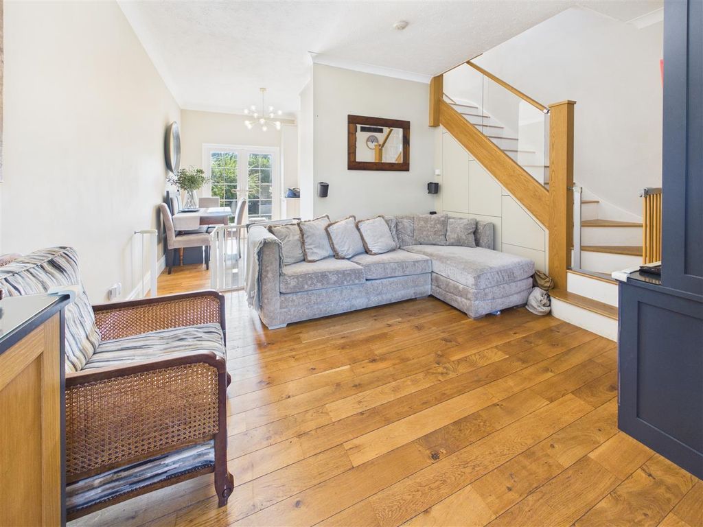 Property photo 3 of 16