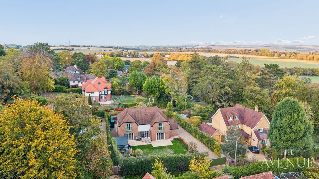 Property photo 1 of 34 5699753