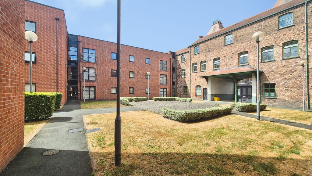 Property photo 2 of 13 99F3576E-1000129927