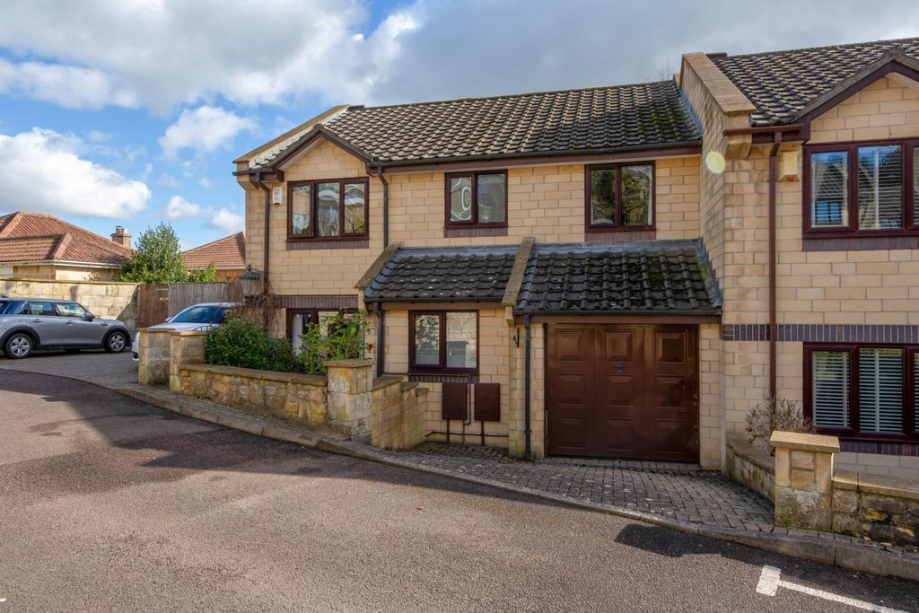 Property photo 1 of 38 1 Middle Lane-1.Jpg