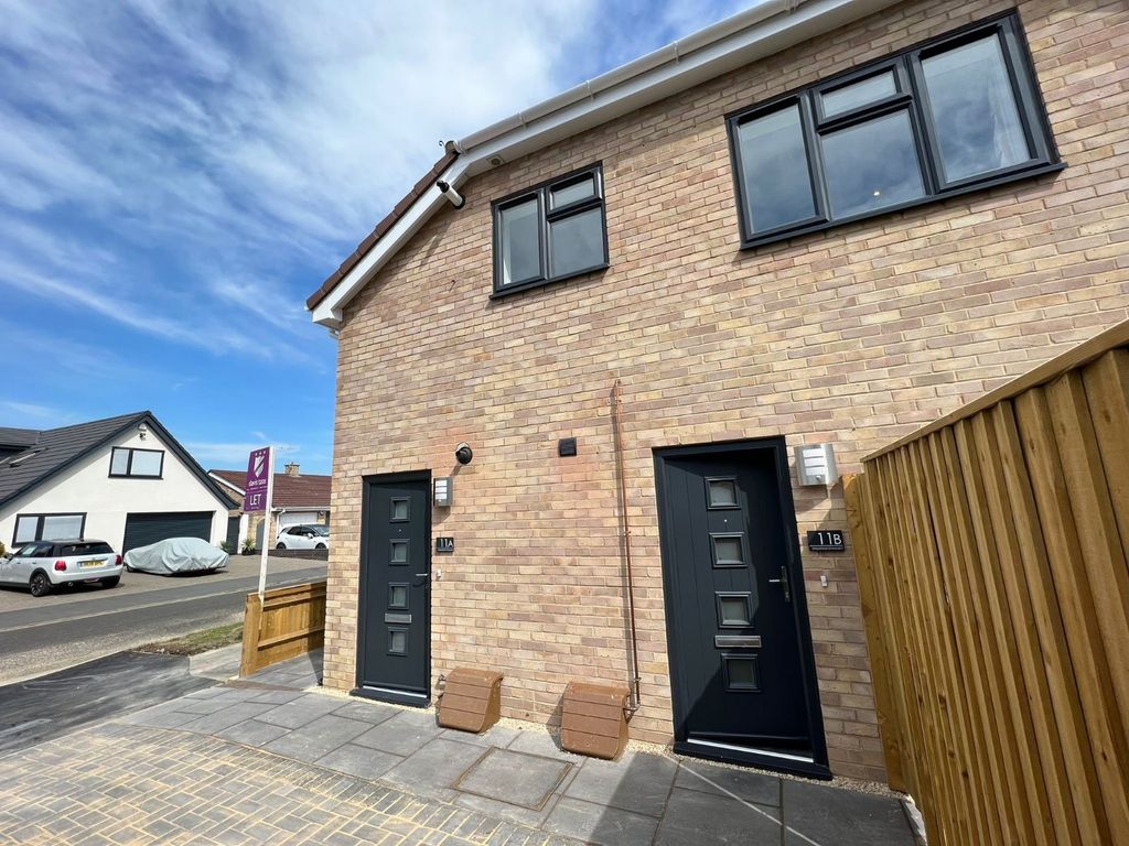 Property photo 1 of 7 External