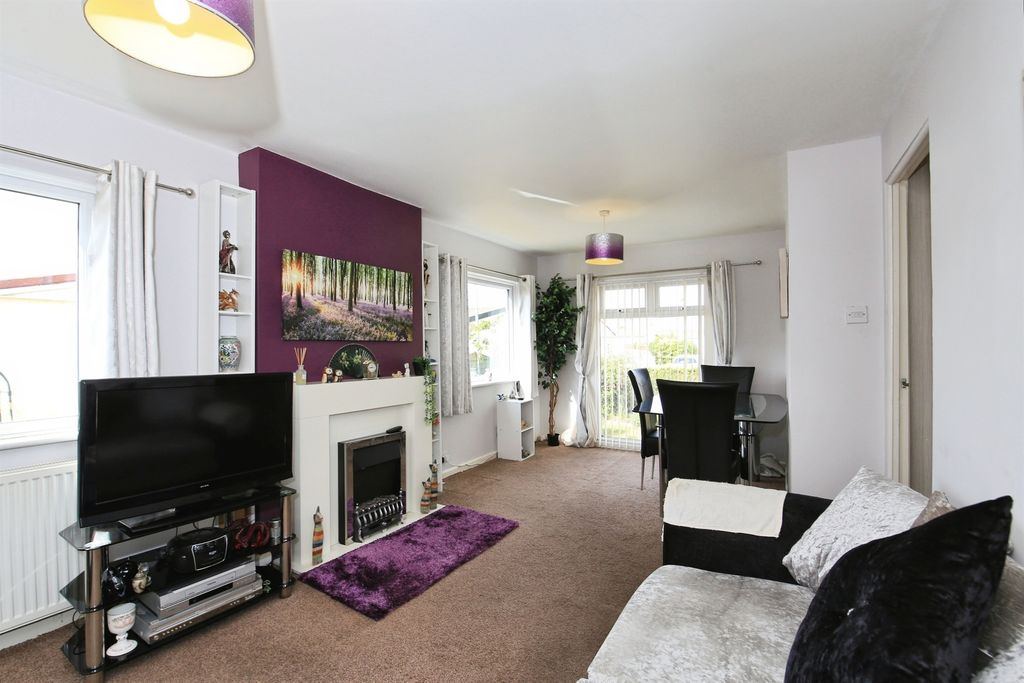 Property photo 2 of 16