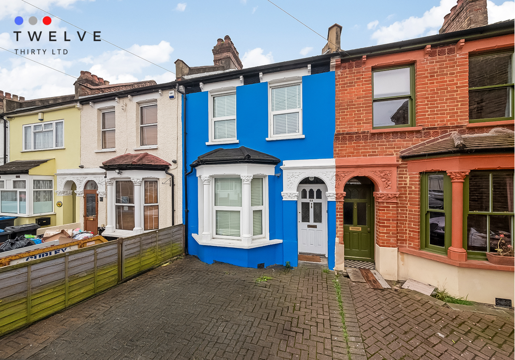 Property photo 1 of 16 Exterior (Front)