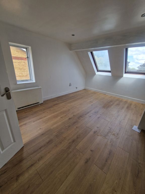 Property photo 1 of 4