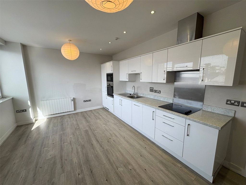 Property photo 2 of 10 Picture No. 17