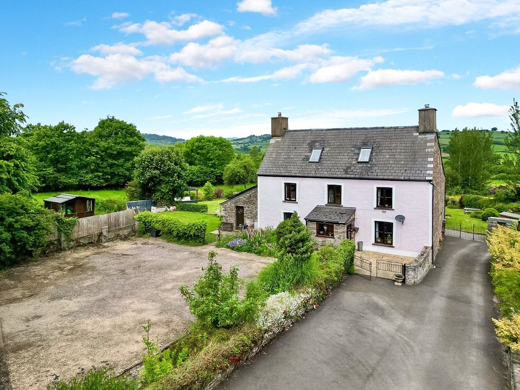 Property photo 1 of 41 Picture No. 76