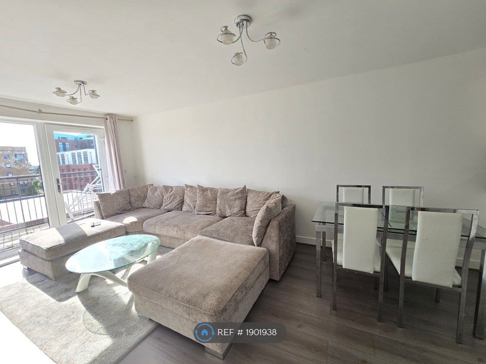 Property photo 3 of 11