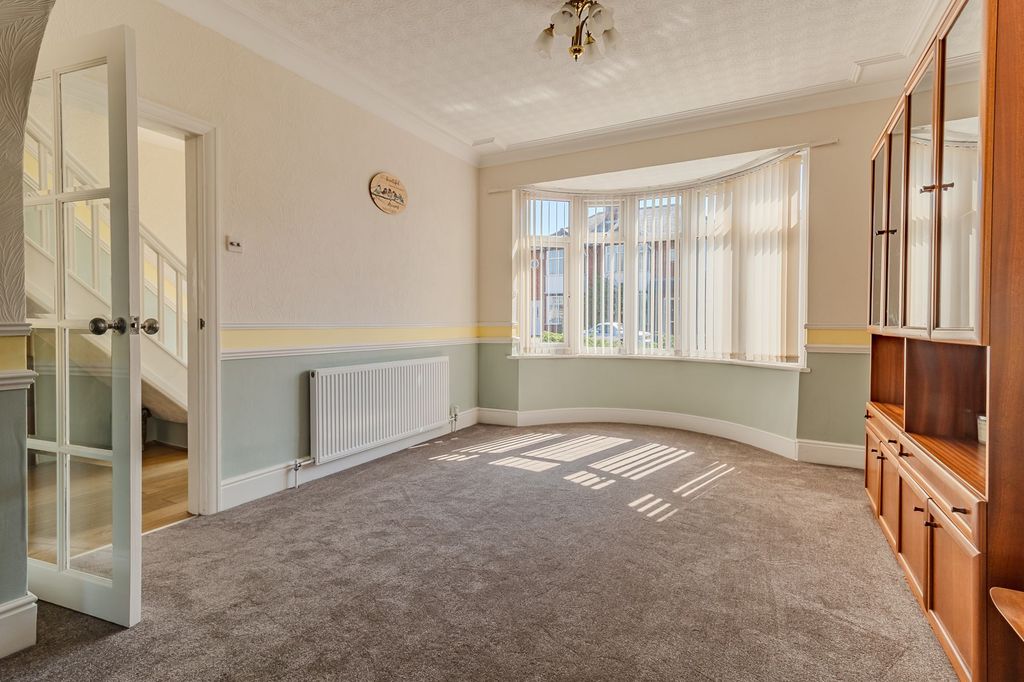 Property photo 3 of 23