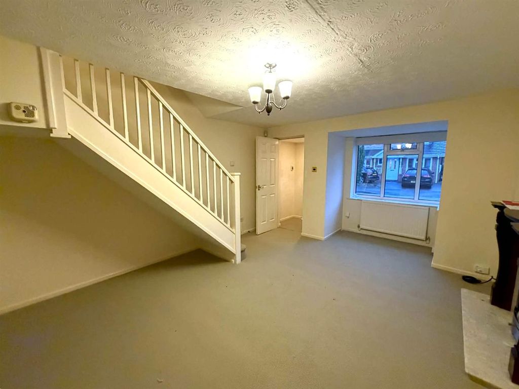 Property photo 2 of 13 A2Fdb38F-7Fa0-4243-Aea5-495d260d9Da6.Jpg