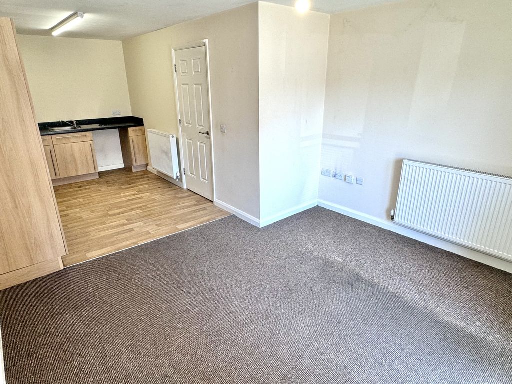 Property photo 3 of 6 Img_4830