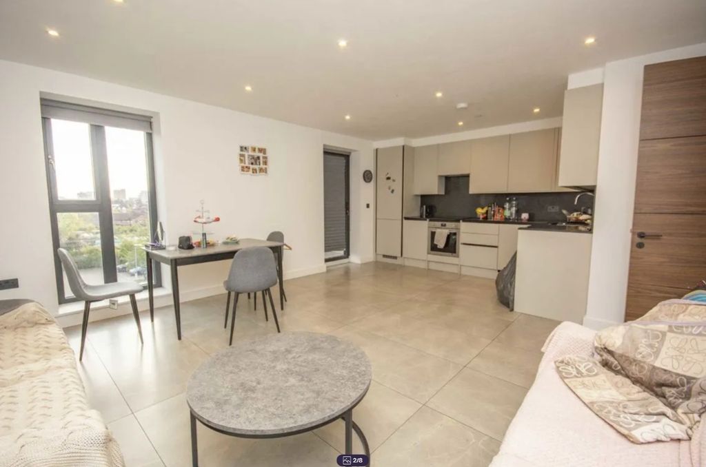 Property photo 1 of 6 Screenshot_5-11-2025_94021_Www.Zoopla.Co.uk