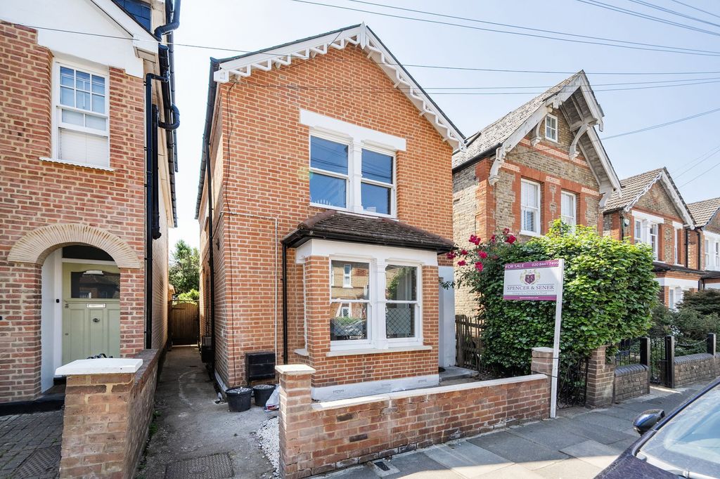 Property photo 1 of 19 Front