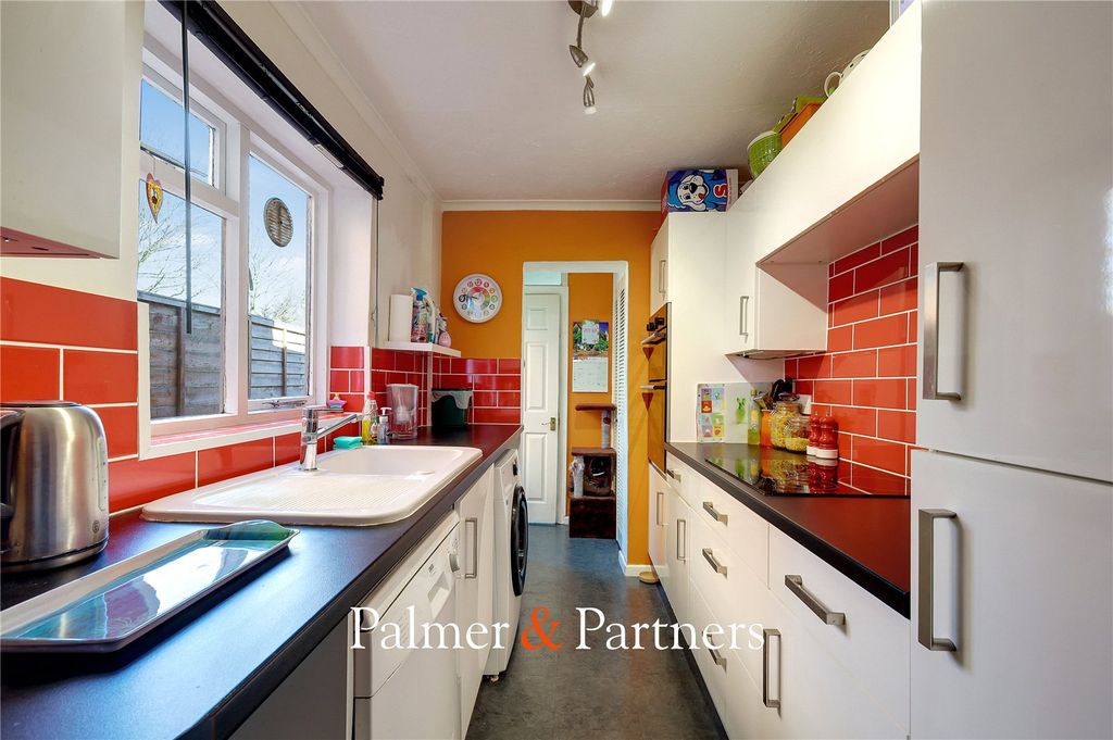 Property photo 3 of 15 Picture No. 06