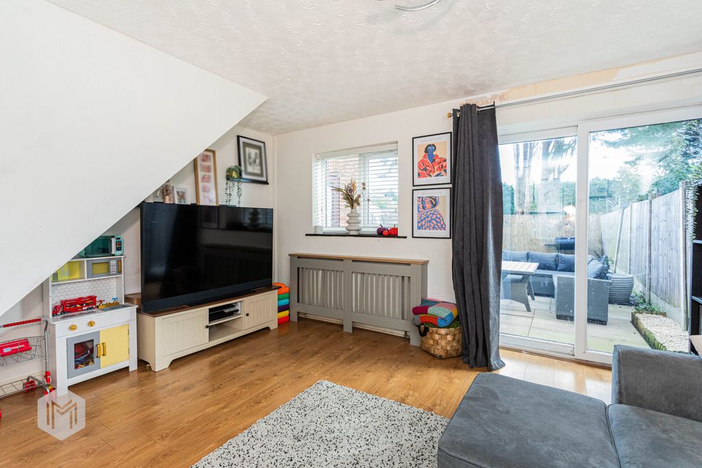 Property photo 2 of 22 Picture No. 08