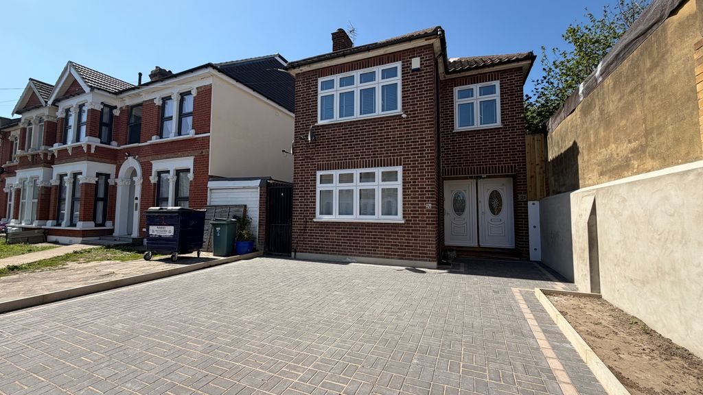 Property photo 1 of 10