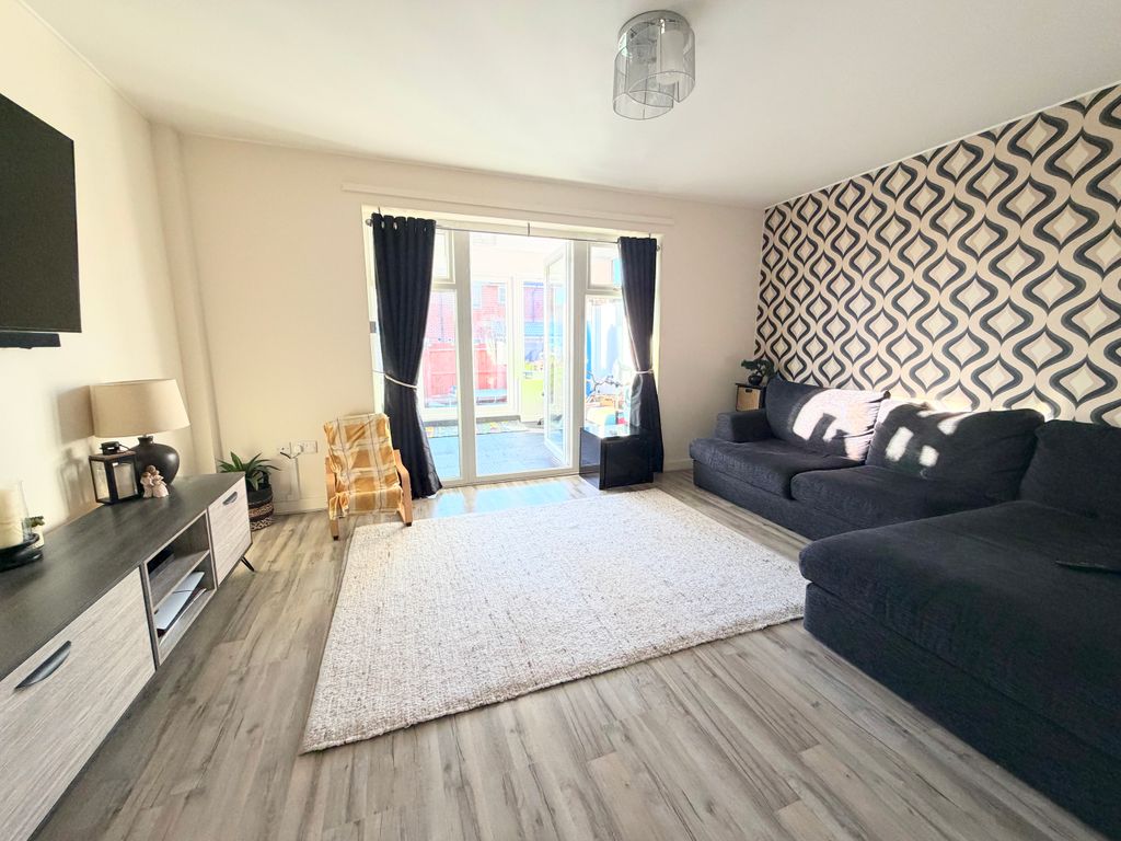 Property photo 2 of 12 Img_3024.Jpg