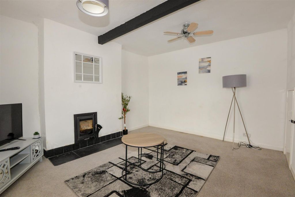 Property photo 3 of 15 Living Room 1.Jpg