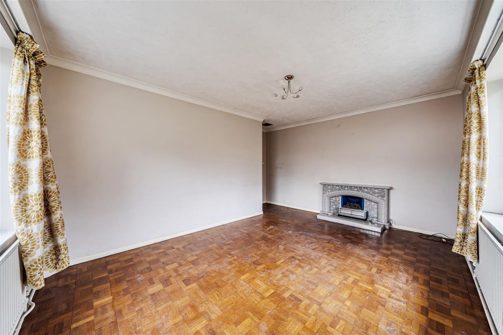 Property photo 2 of 23