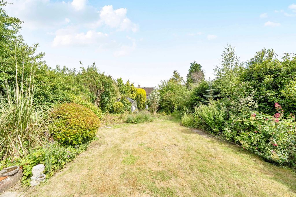 Property photo 2 of 23