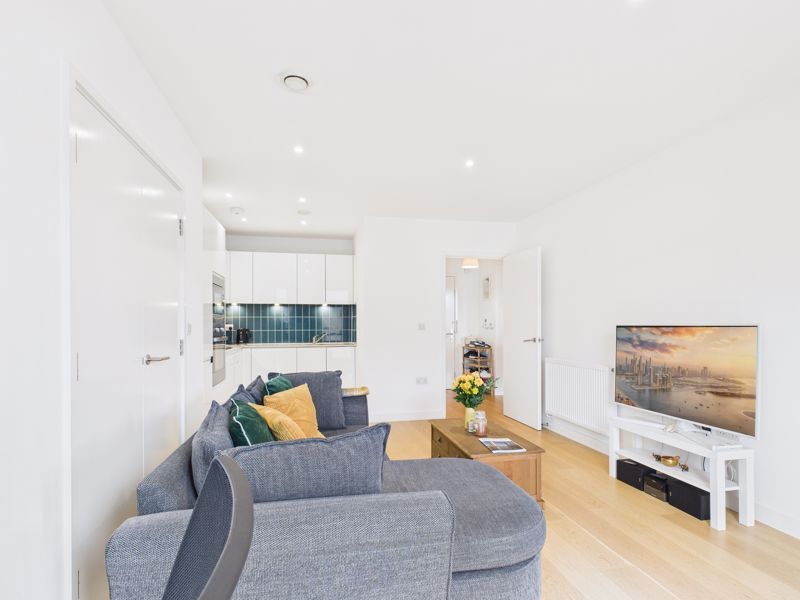 Property photo 3 of 10 Photo 6