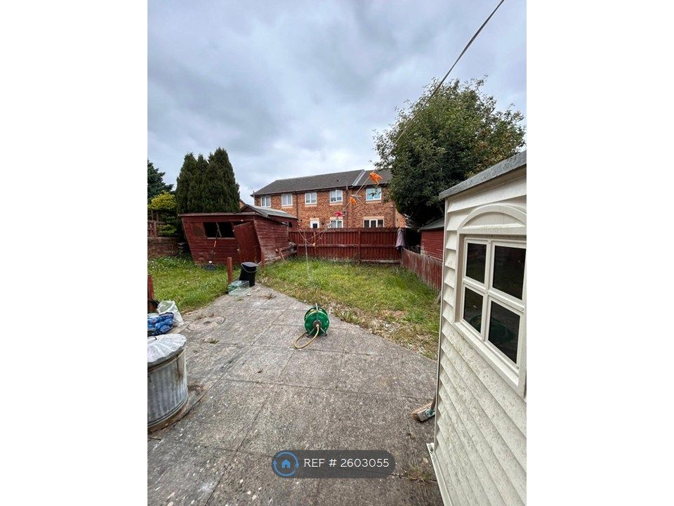 Property photo 3 of 13