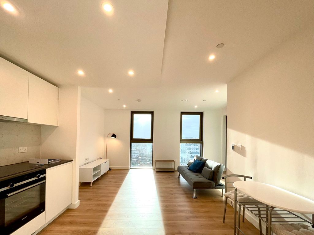 Property photo 2 of 11