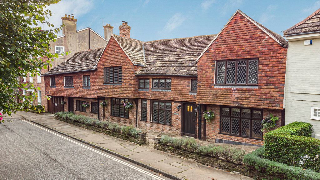 Property photo 1 of 5