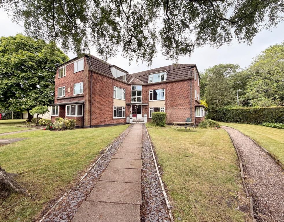 Property photo 1 of 10 Approach