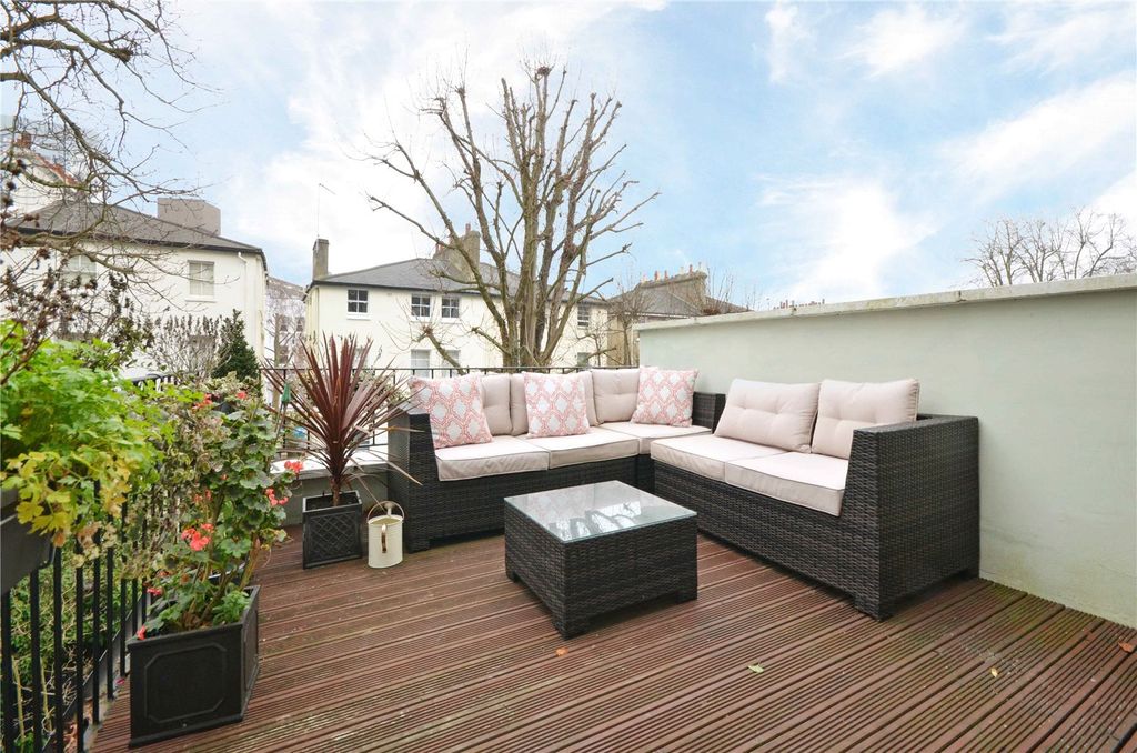 Property photo 2 of 11 Picture No. 09