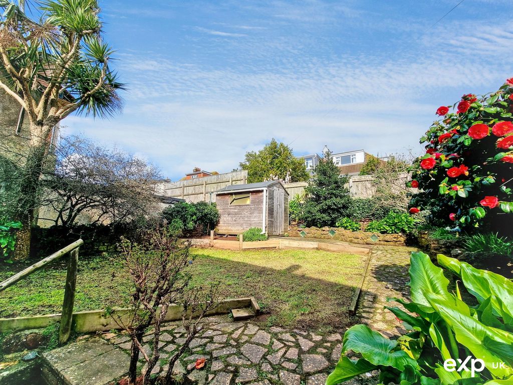 Property photo 1 of 27