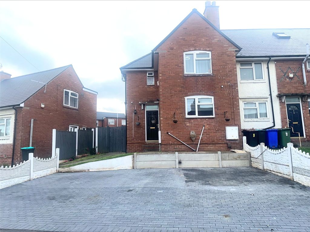 Property photo 1 of 17 Front