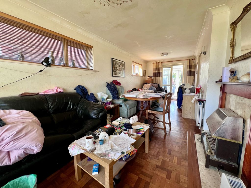 Property photo 2 of 16