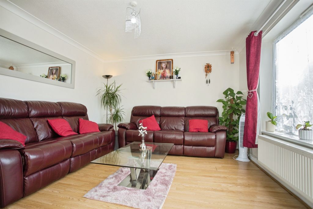Property photo 3 of 14