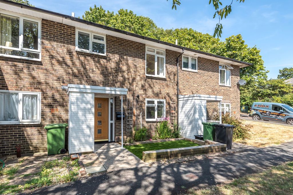 Property photo 1 of 9