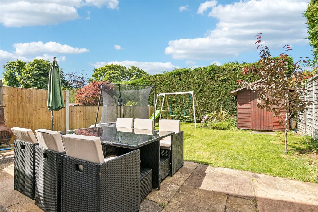Property photo 2 of 19 Picture No. 17