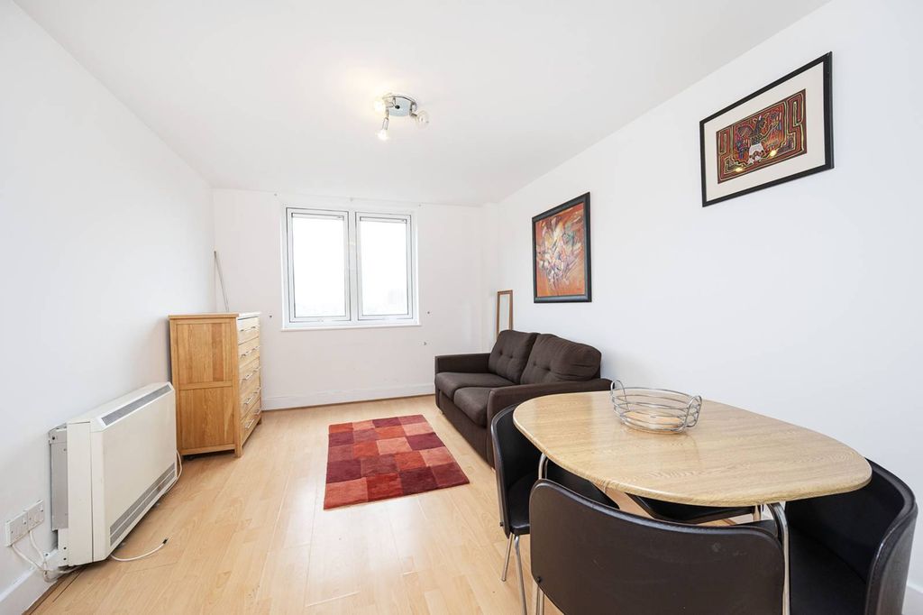 Property photo 2 of 6