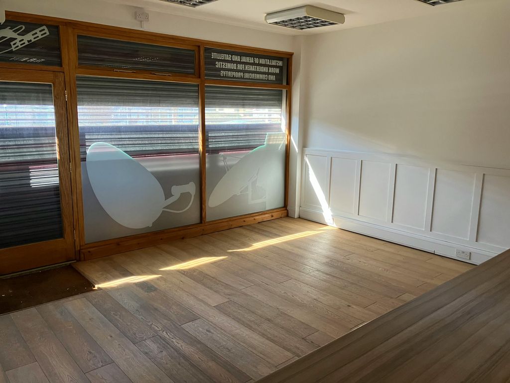 Property photo 3 of 8 Img_0070.Jpg