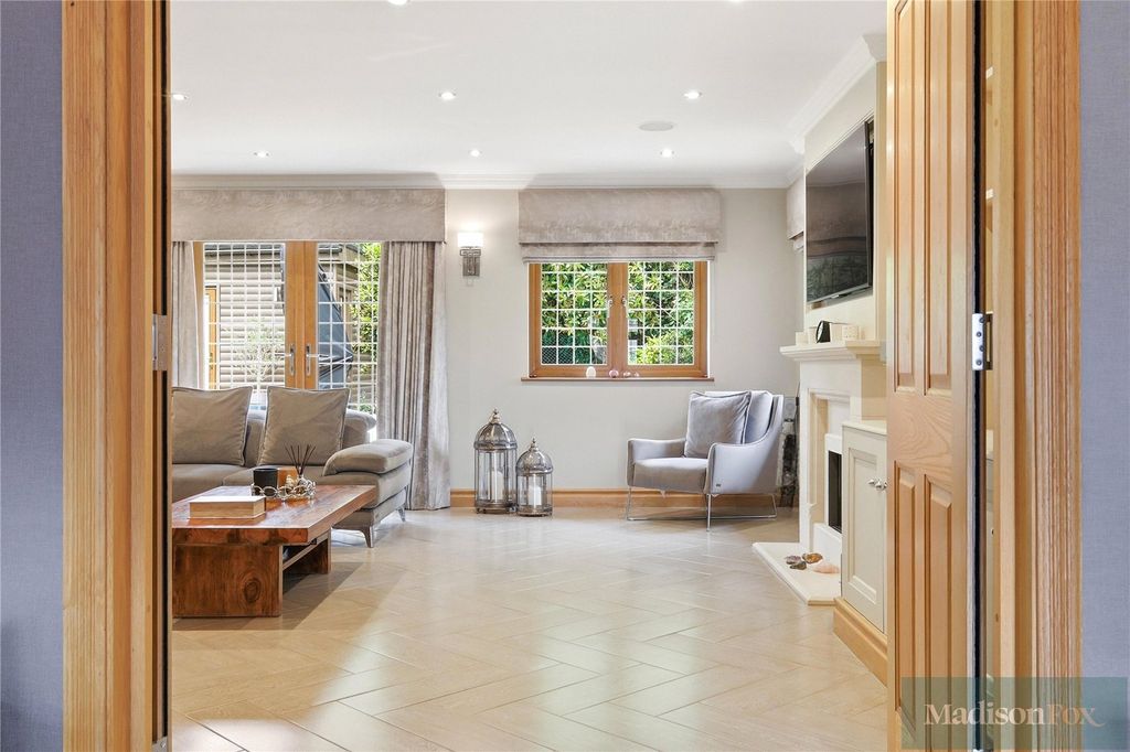 Property photo 3 of 51 Picture No. 49