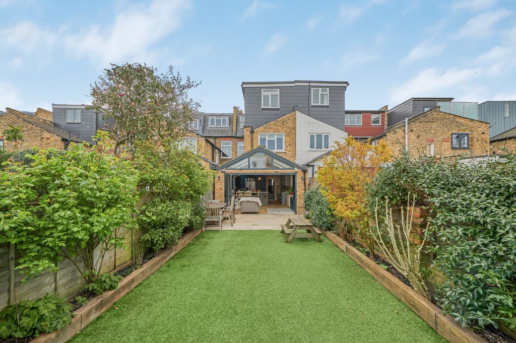 Property photo 3 of 12 Picture No. 28